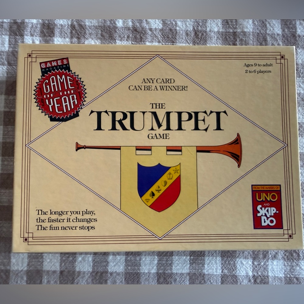 The Trumpet Game by Mattel - Red and Gold Card Game